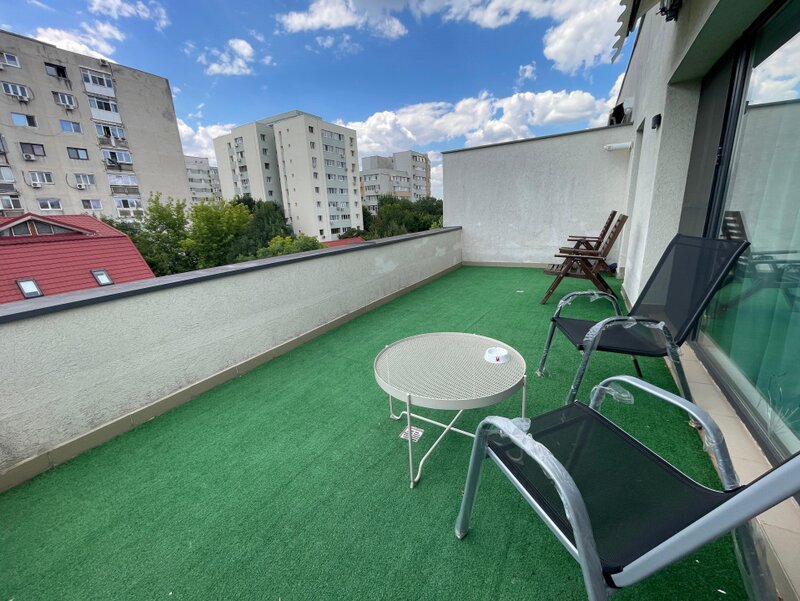 Doua camere - la 2 minute de Parcul Plumbuita cu Terasa - 20mp